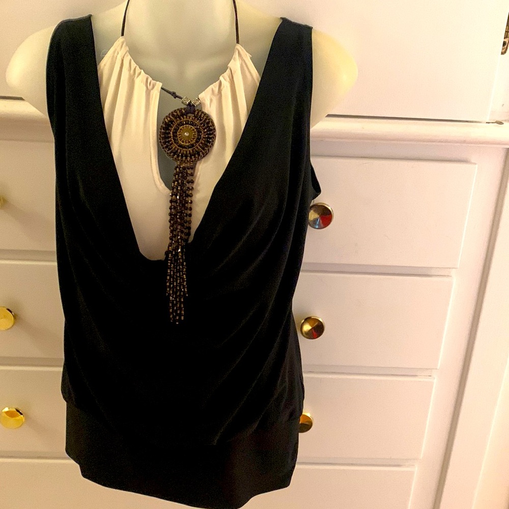 Lipstick Boutique Black and White, Elegant evening top with beaded necklace!